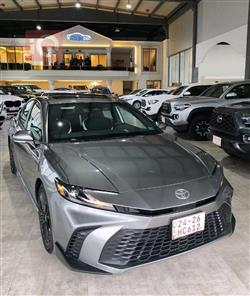 تۆیۆتا کامری